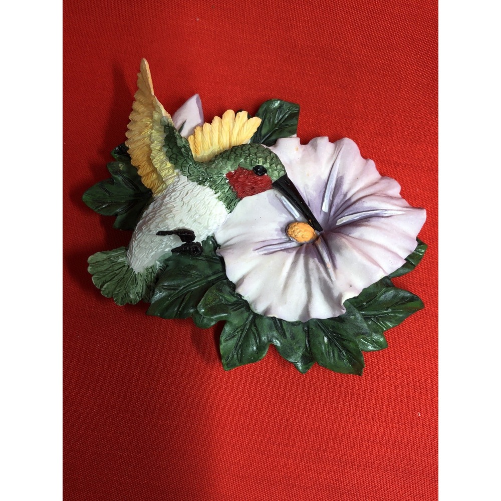 Beautiful Hummingbird With Hibiscus Flower Resin Magnet -New